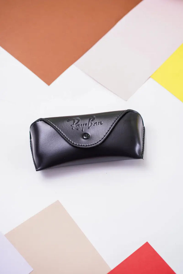 Ray-Ban - Black Case - c100